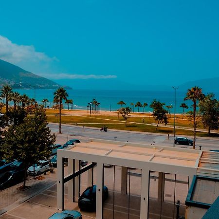 Laid Hotel Vlorë Exteriör bild