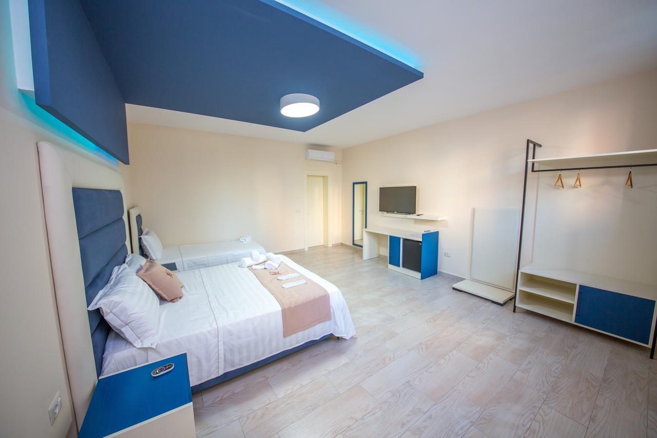 Laid Hotel Vlorë Exteriör bild