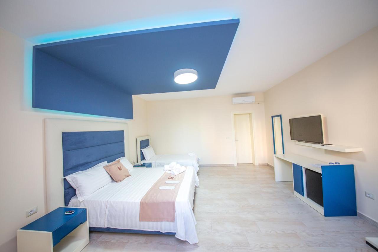Laid Hotel Vlorë Exteriör bild